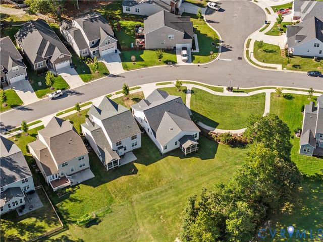 8819 Roberta Rd, Mechanicsville, VA 23116