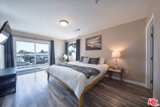 943 Broad Avenue, Wilmington (los Angeles), CA 90744