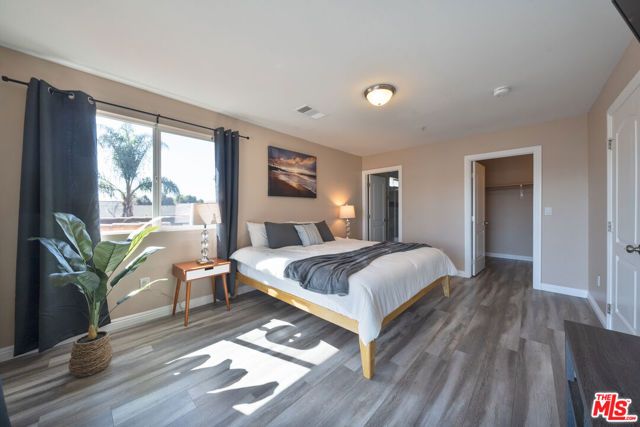 943 Broad Avenue, Wilmington (los Angeles), CA 90744