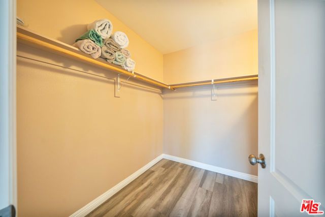 943 Broad Avenue, Wilmington (los Angeles), CA 90744