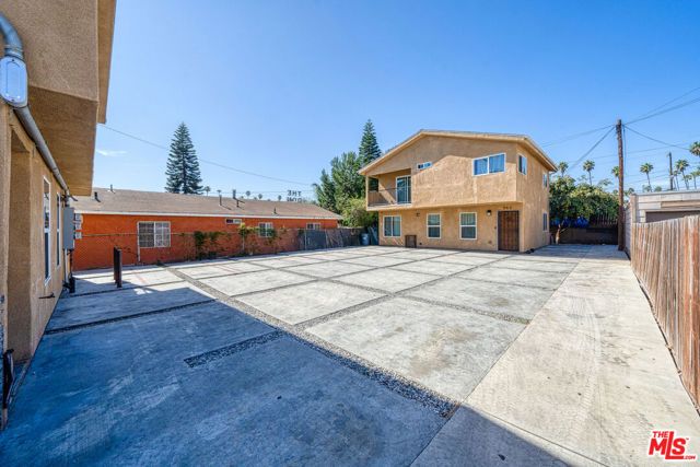 943 Broad Avenue, Wilmington (los Angeles), CA 90744