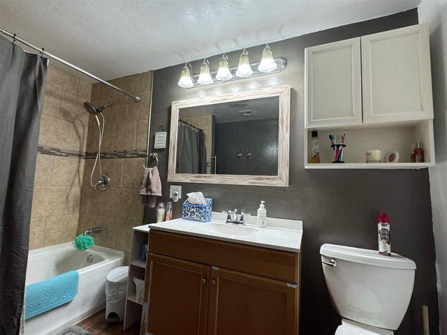 704 6th St, Elgin, OK 73538