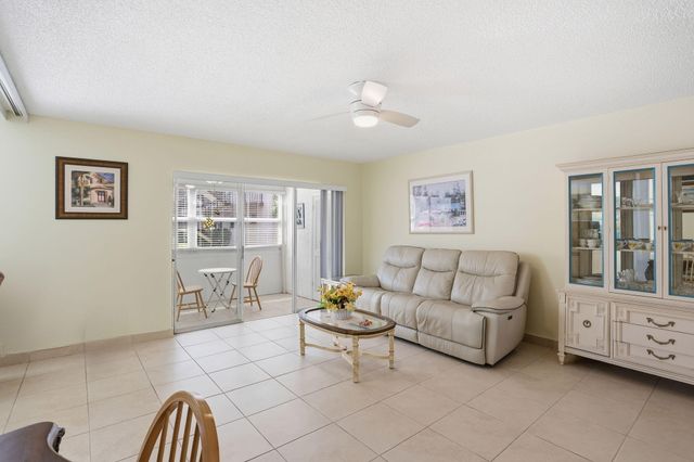 721 Lori Drive 113, Palm Springs, FL 33461
