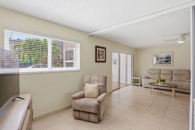 721 Lori Drive 113, Palm Springs, FL 33461
