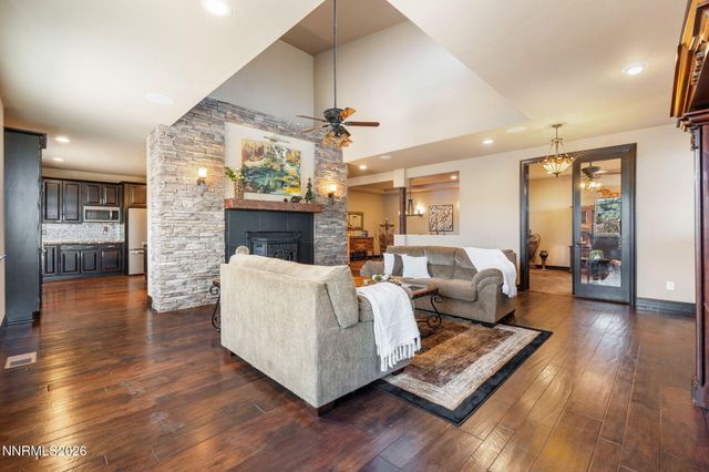 5764 Carl Dr Drive, Reno, NV 89511