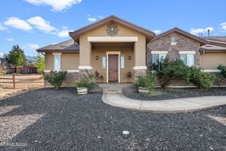5764 Carl Dr Drive, Reno, NV 89511