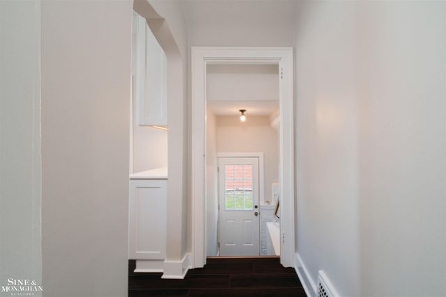 1837 Brys Drive, Grosse Pointe Woods, MI 48236