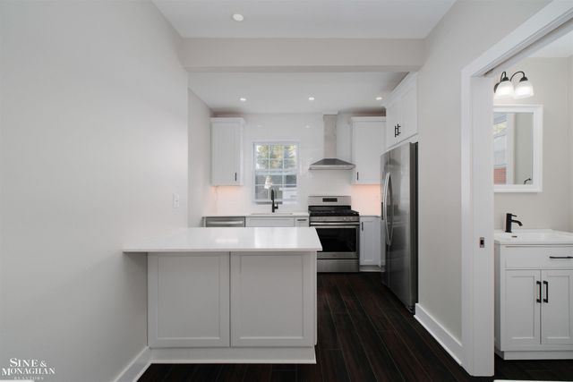 1837 Brys Drive, Grosse Pointe Woods, MI 48236