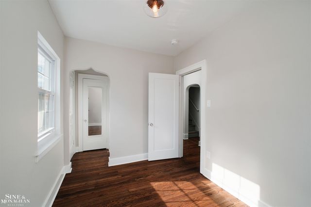 1837 Brys Drive, Grosse Pointe Woods, MI 48236