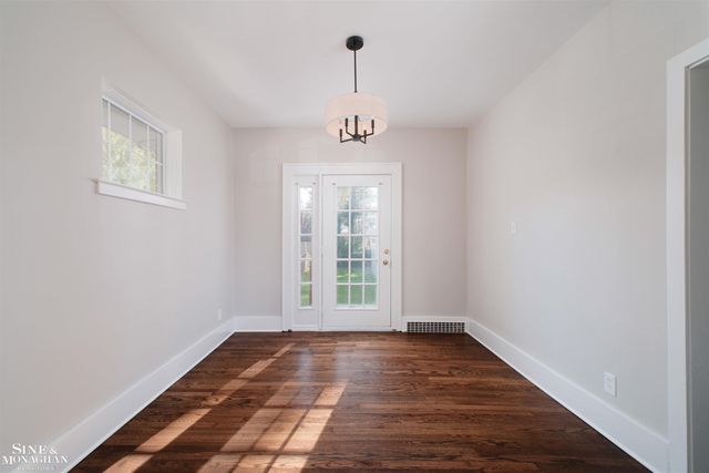1837 Brys Drive, Grosse Pointe Woods, MI 48236