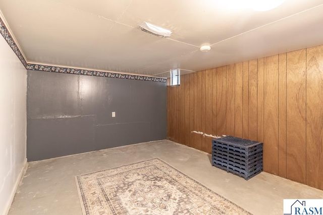 711 E Blue Earth Street, Lake Crystal, MN 56055