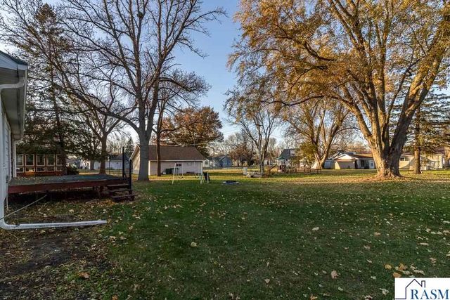 711 E Blue Earth Street, Lake Crystal, MN 56055