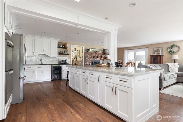 1596 Links Way, Oak Harbor, WA 98277