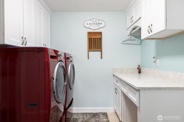 1596 Links Way, Oak Harbor, WA 98277
