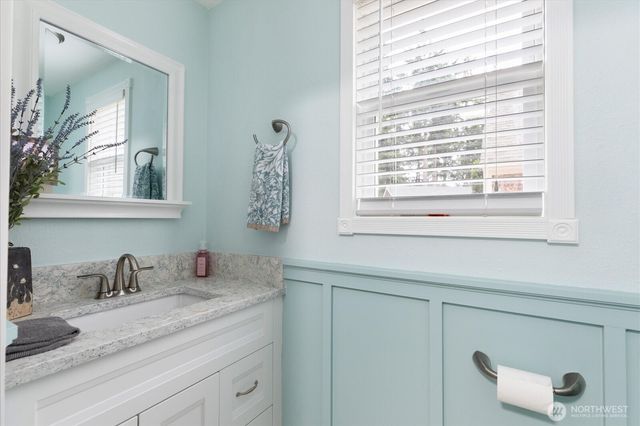 1596 Links Way, Oak Harbor, WA 98277