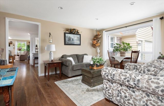 1596 Links Way, Oak Harbor, WA 98277