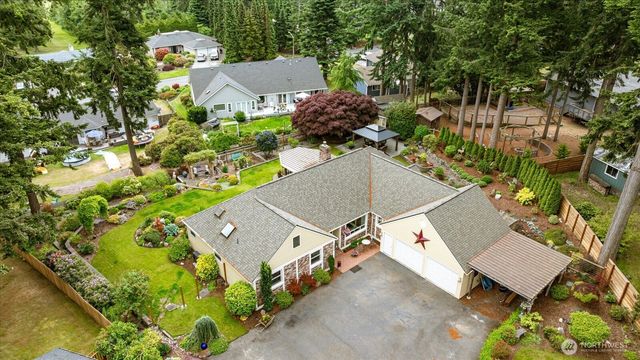 1596 Links Way, Oak Harbor, WA 98277