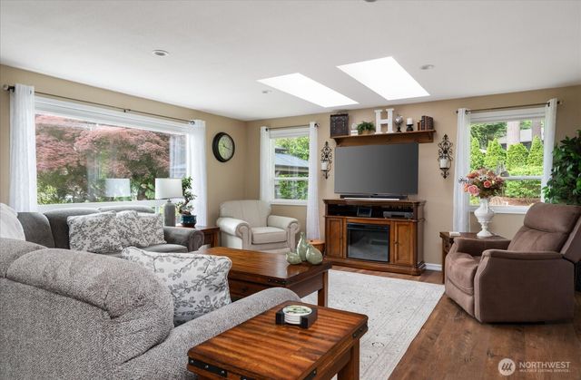 1596 Links Way, Oak Harbor, WA 98277