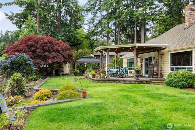 1596 Links Way, Oak Harbor, WA 98277