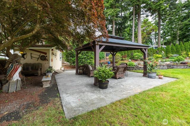 1596 Links Way, Oak Harbor, WA 98277