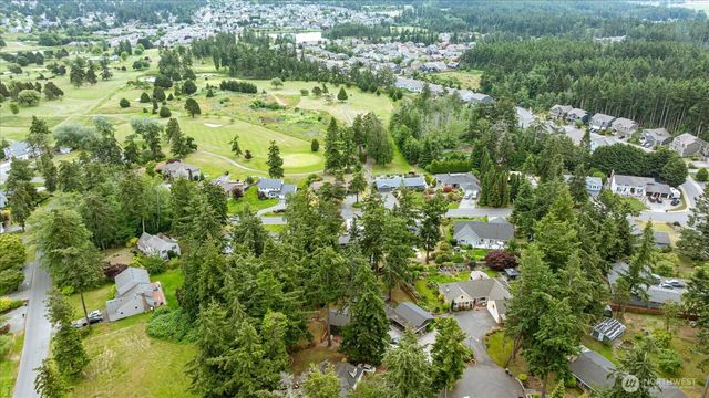 1596 Links Way, Oak Harbor, WA 98277