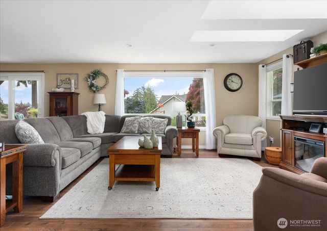 1596 Links Way, Oak Harbor, WA 98277