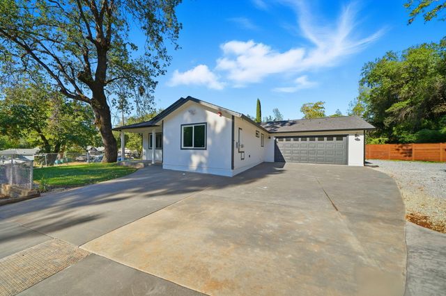 729 Shasta Park Drive, Shasta Lake, CA 96019