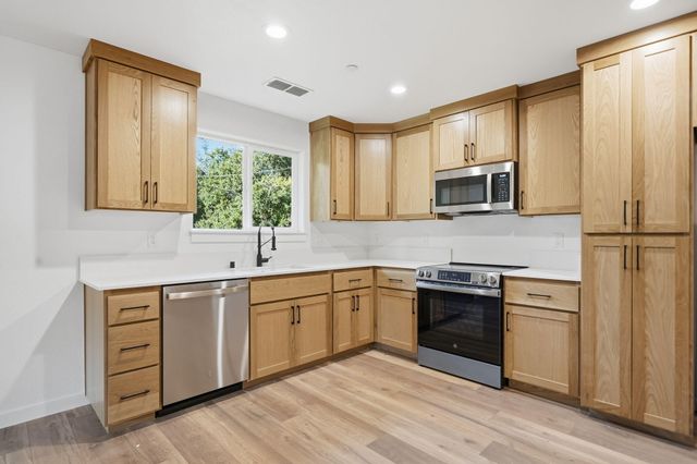 729 Shasta Park Drive, Shasta Lake, CA 96019