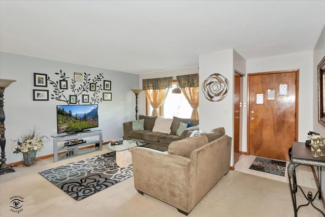 509 Old Hickory Road, New Lenox, IL 60451
