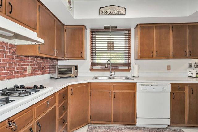 509 Old Hickory Road, New Lenox, IL 60451
