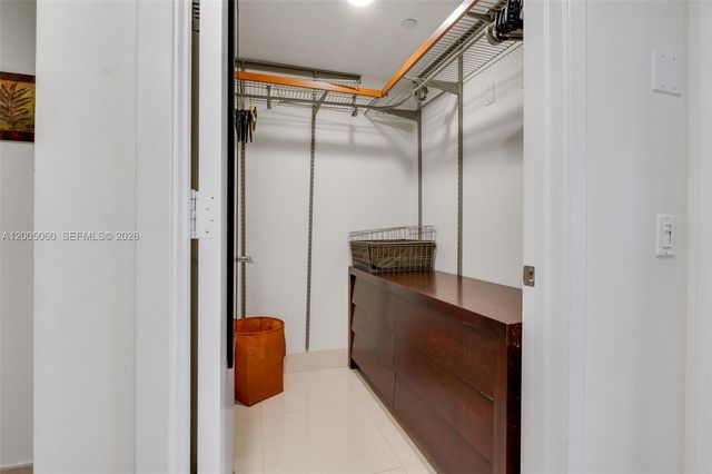 5875 Collins Ave 604, Miami Beach, FL 33140