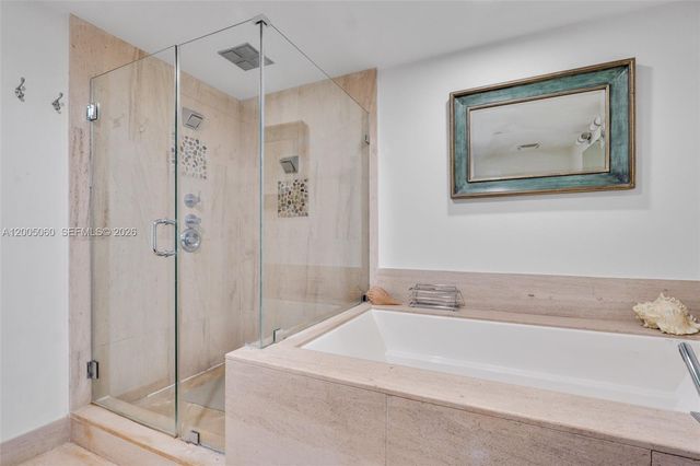 5875 Collins Ave 604, Miami Beach, FL 33140