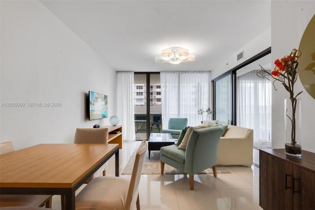 5875 Collins Ave 604, Miami Beach, FL 33140