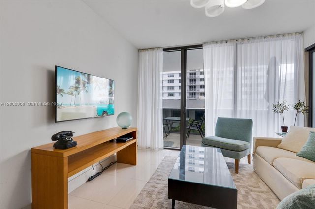 5875 Collins Ave 604, Miami Beach, FL 33140