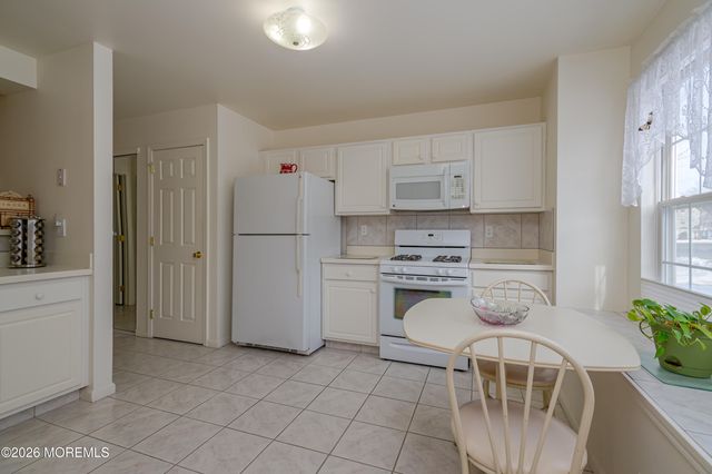 159 Dorado Beach Court, Howell, NJ 07731