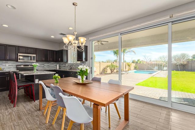 7919 S 8th Way, Phoenix, AZ 85042