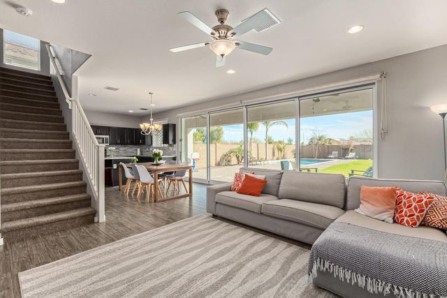 7919 S 8th Way, Phoenix, AZ 85042