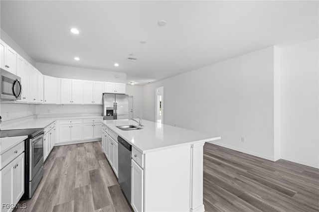 2518 NW 10th TER, Cape Coral, FL 33993