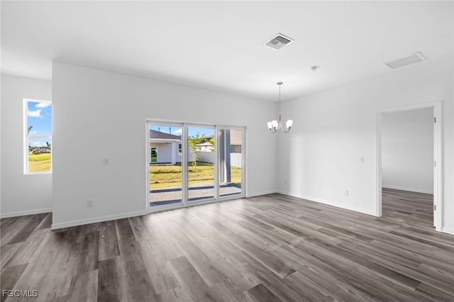 2518 NW 10th TER, Cape Coral, FL 33993