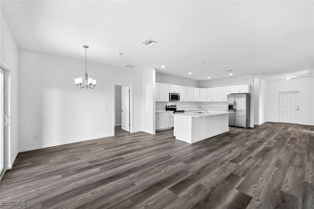 2518 NW 10th TER, Cape Coral, FL 33993