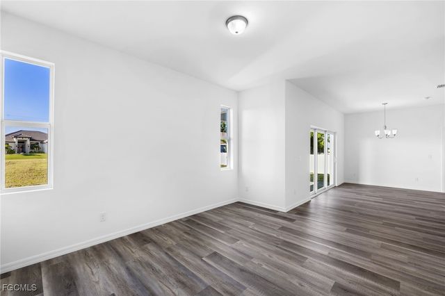 2518 NW 10th TER, Cape Coral, FL 33993