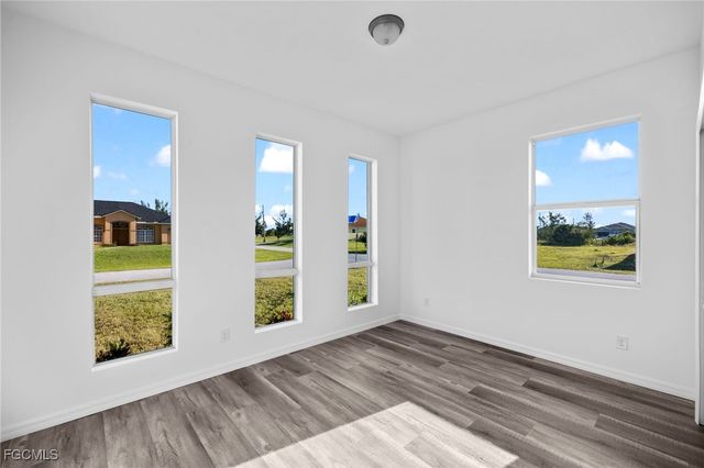 2518 NW 10th TER, Cape Coral, FL 33993