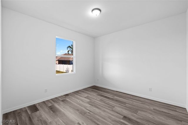 2518 NW 10th TER, Cape Coral, FL 33993