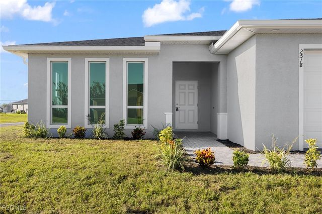 2518 NW 10th TER, Cape Coral, FL 33993