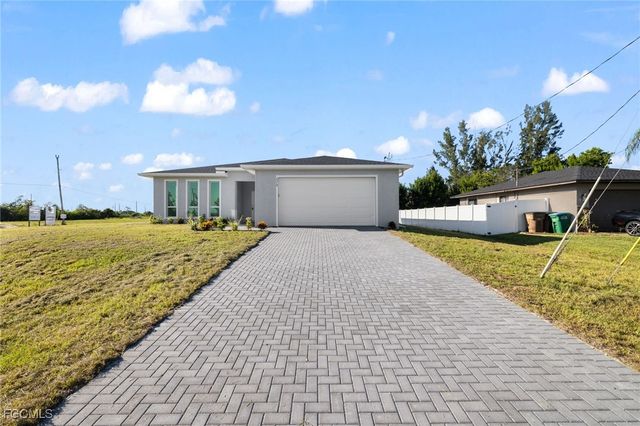 2518 NW 10th TER, Cape Coral, FL 33993