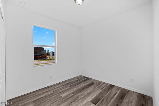 2518 NW 10th TER, Cape Coral, FL 33993