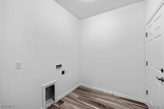 2518 NW 10th TER, Cape Coral, FL 33993