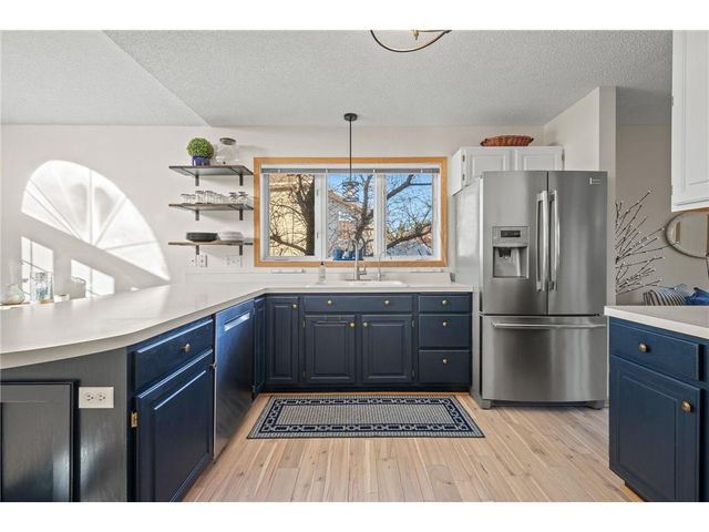 2001 Stonepine Avenue, Hudson, WI 54016