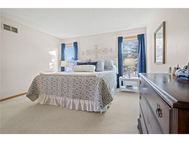 2001 Stonepine Avenue, Hudson, WI 54016