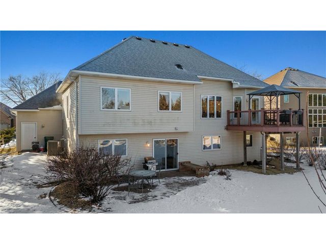 2001 Stonepine Avenue, Hudson, WI 54016